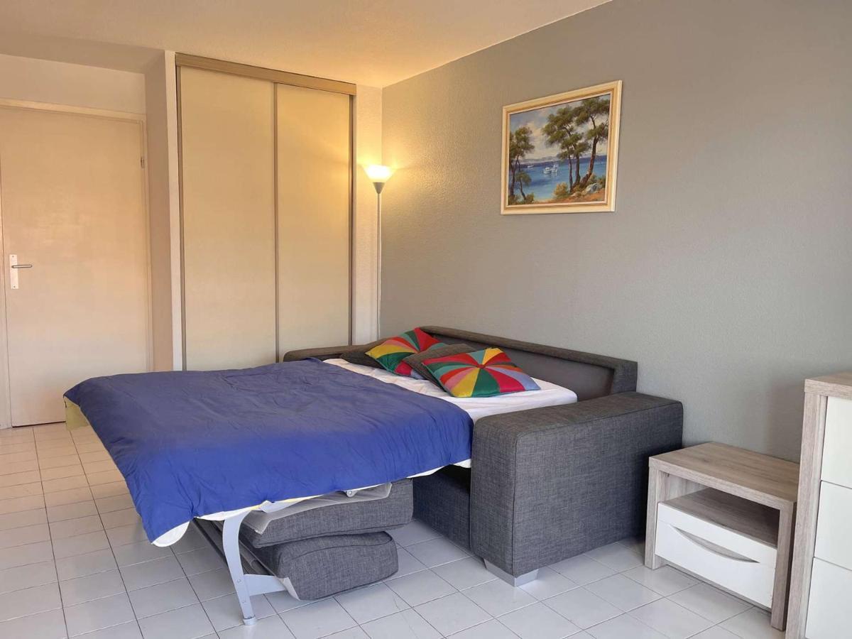 Studio Cabine A 200M De Port Frejus, Plage, Commerces, Terrasse, 4 Couchages, Menage Inclus - Fr-1-226A-31 Eksteriør billede