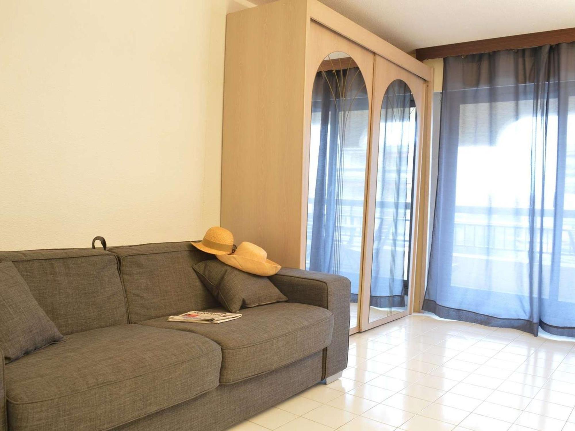Studio Cabine A 200M De Port Frejus, Plage, Commerces, Terrasse, 4 Couchages, Menage Inclus - Fr-1-226A-31 Eksteriør billede